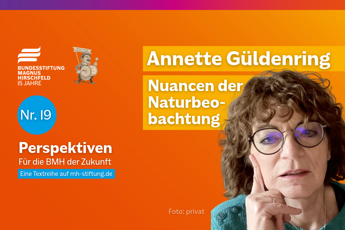 Textgrafik mit farbigem Hintergrund. Text: 