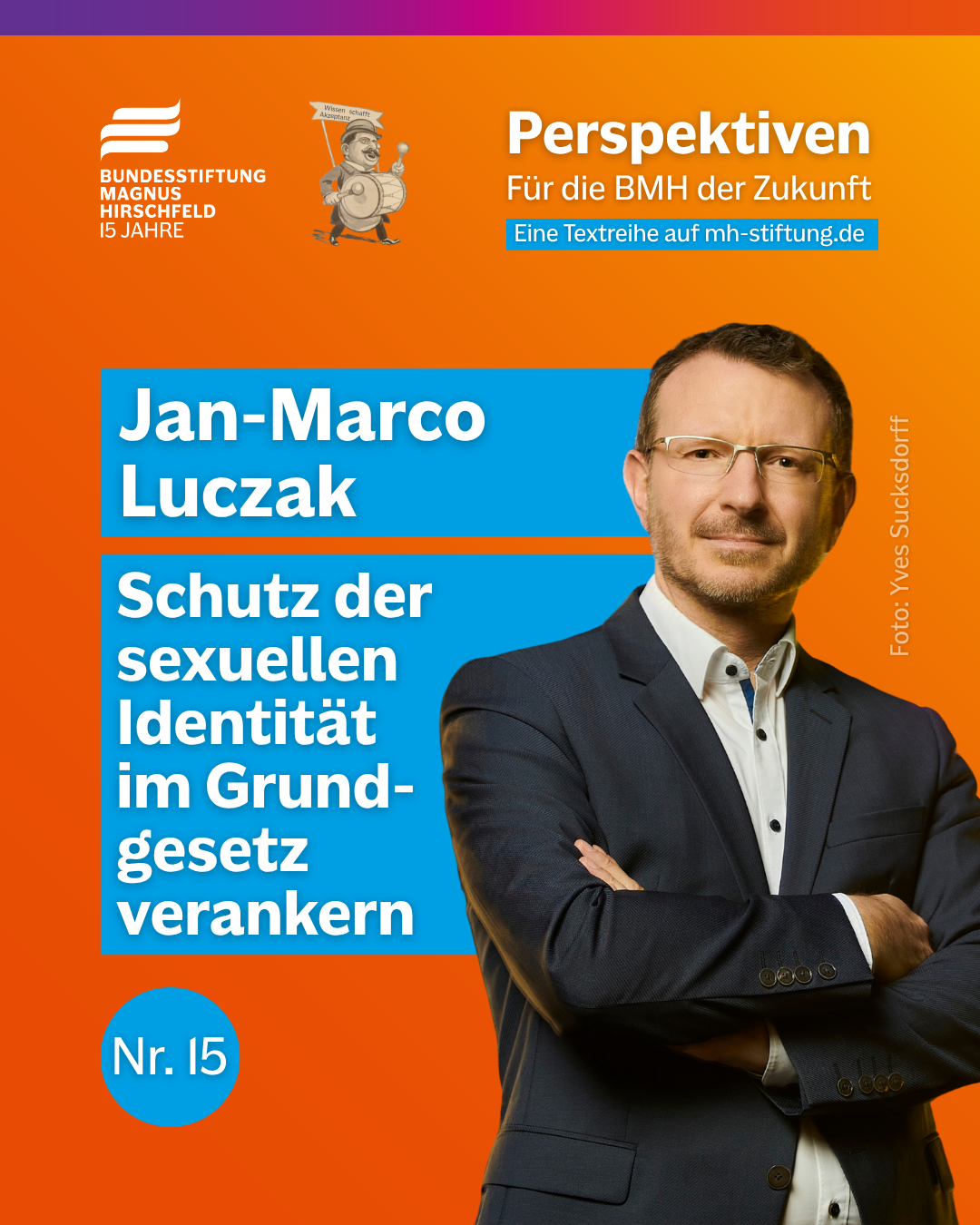 Textgrafik mit farbigem Hintergrund. Text: 